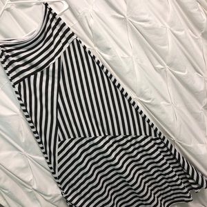 Small B&W Maxi Skirt